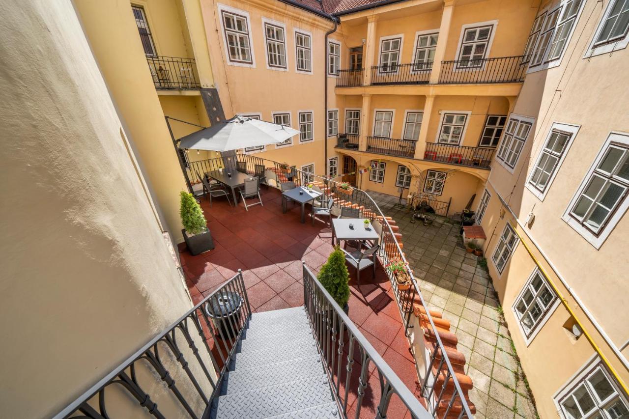 Old Town - Aparthotel Michalska Praag Buitenkant foto